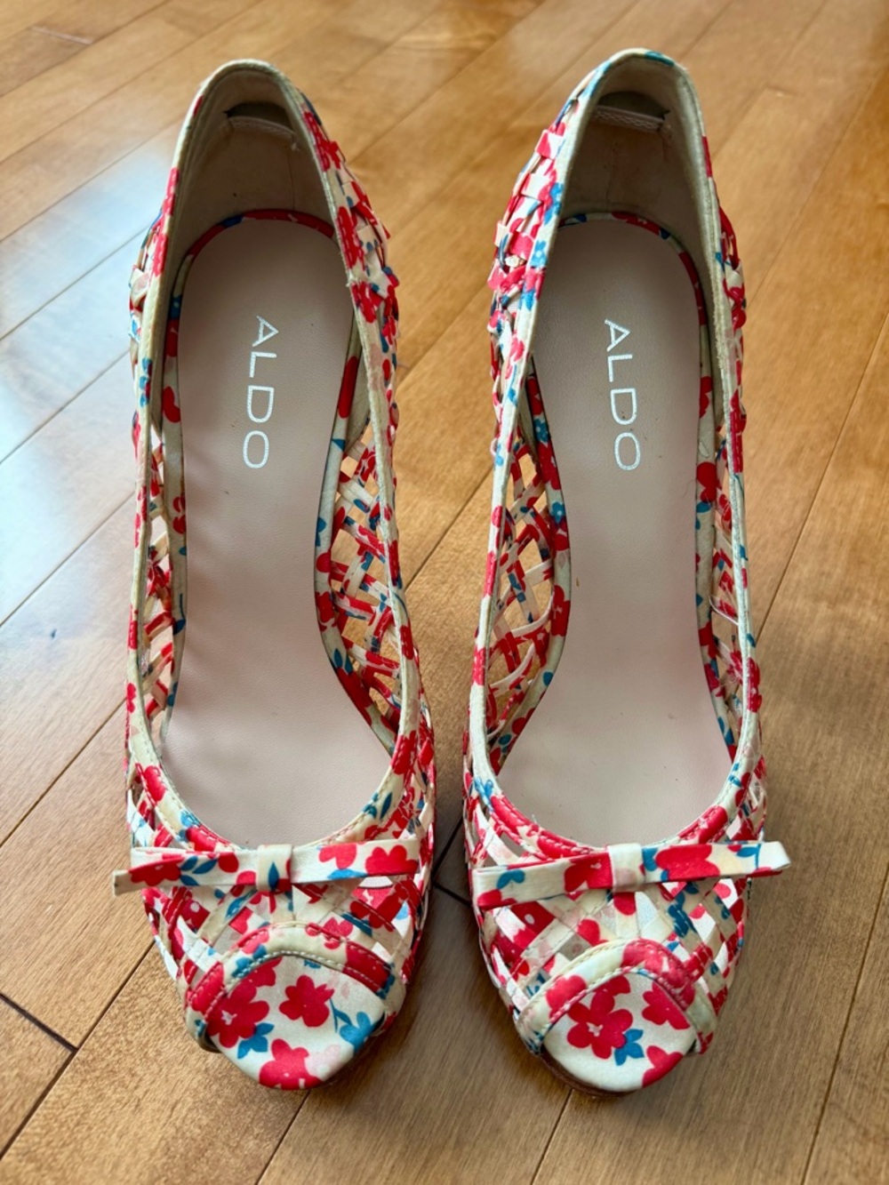 NEW❗️ALDO Red Floral Peep-Toe Heels with Blue and Cream Details